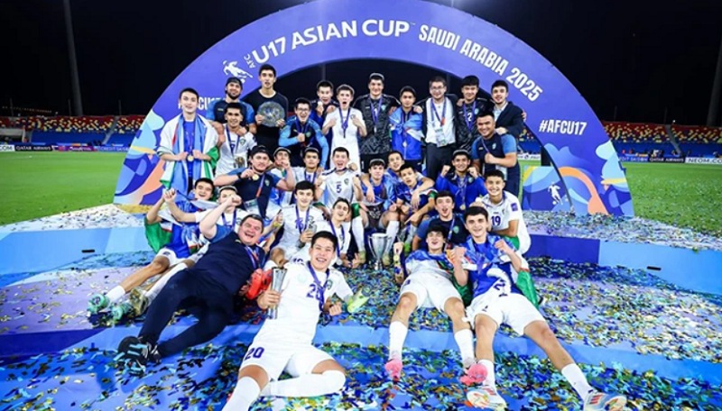 u17-uzbekistan-vo-dich-chau-a-trong-the-9-nguoi-cau-chuyen-kho-tin-thanh-su
